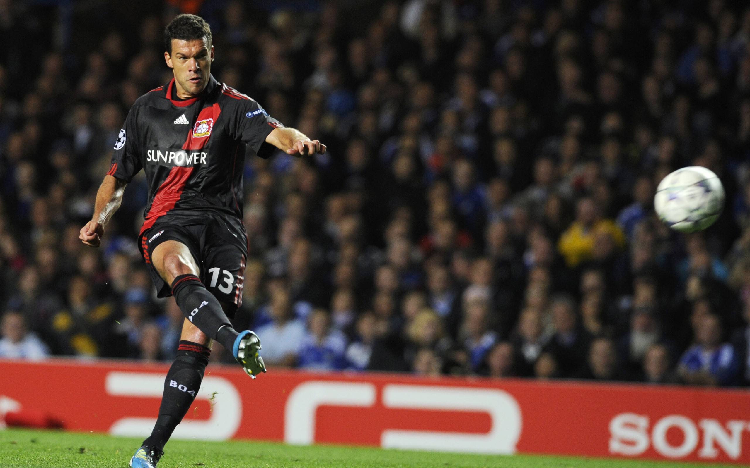 关于沙尔克浴火重生,抢下保级宝贵分数的信息 关于沙尔克浴火重生,抢下保级宝贵分数的信息