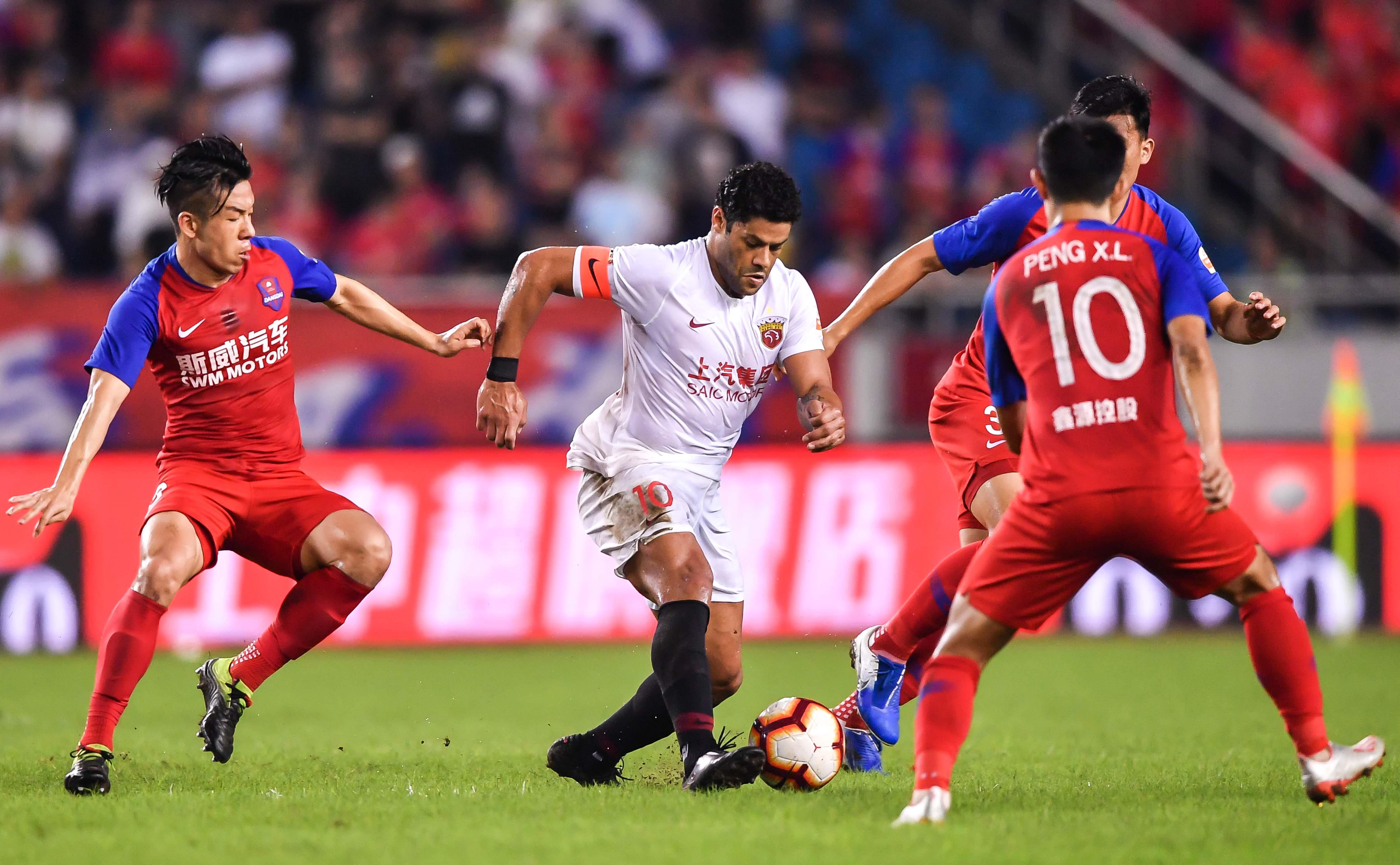 爱游戏中国官网-包含恒大对阵国安，硬仗即将上演的词条