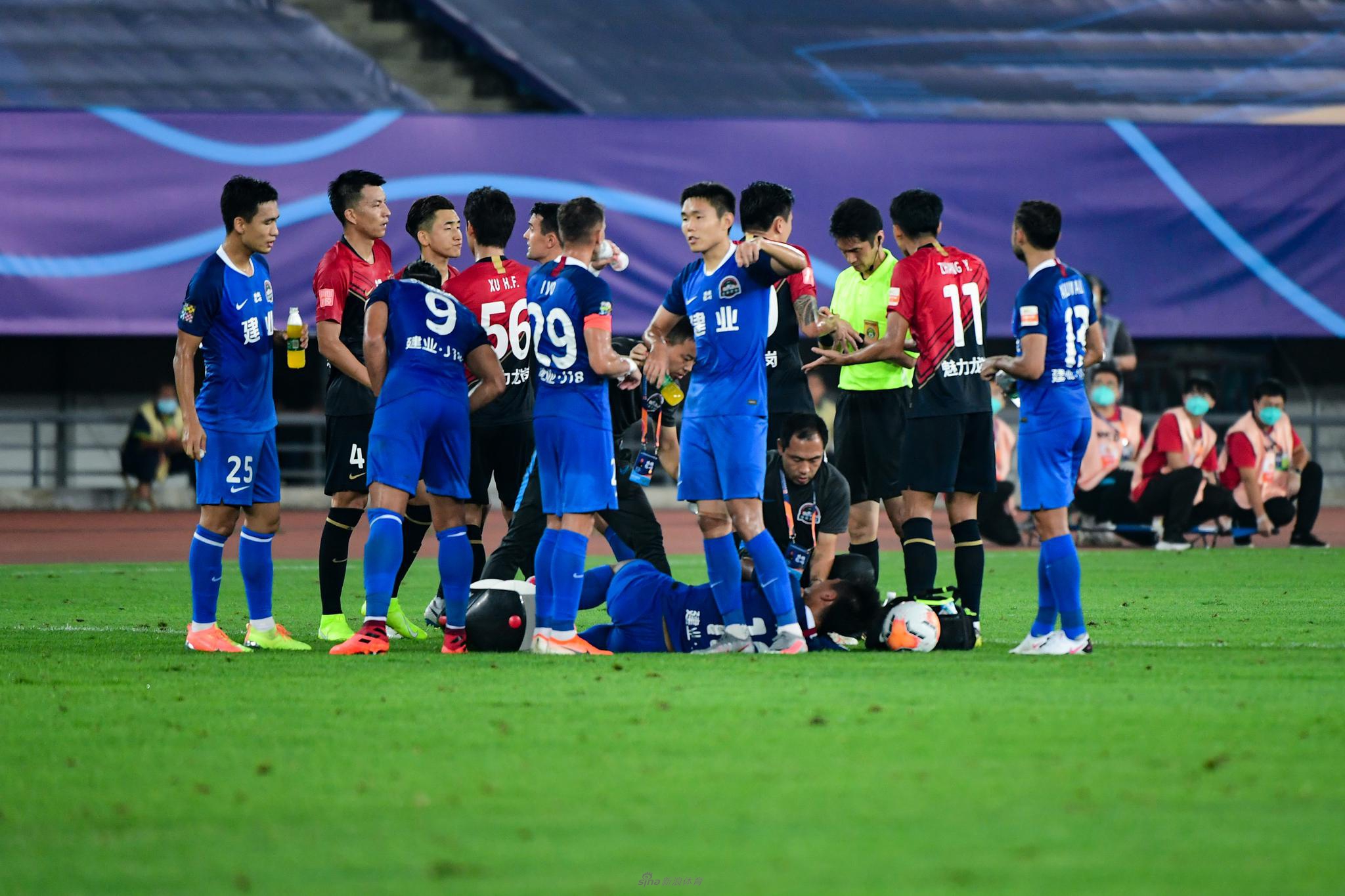 河南建业主场不敌深圳佳兆业,遭遇连败的简单介绍 河南建业主场不敌深圳佳兆业,遭遇连败的简单介绍