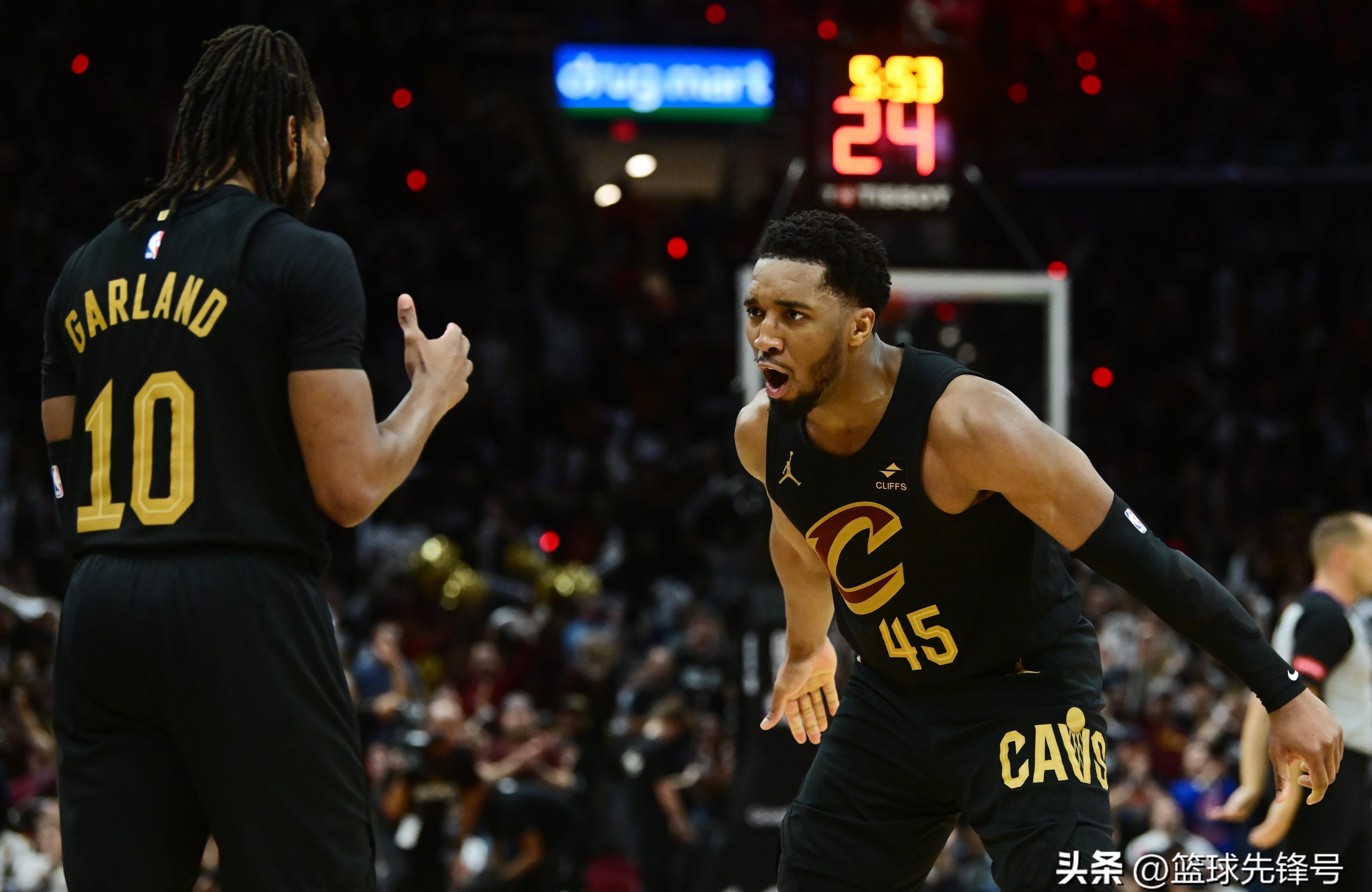 爱游戏官方登录入口-公牛轻取骑士，新赛季目标逐渐清晰