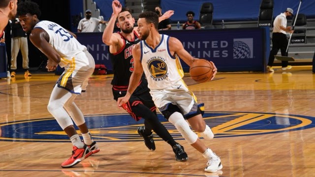 公牛轻取骑士,新赛季目标逐渐清晰 公牛轻取骑士,新赛季目标逐渐清晰