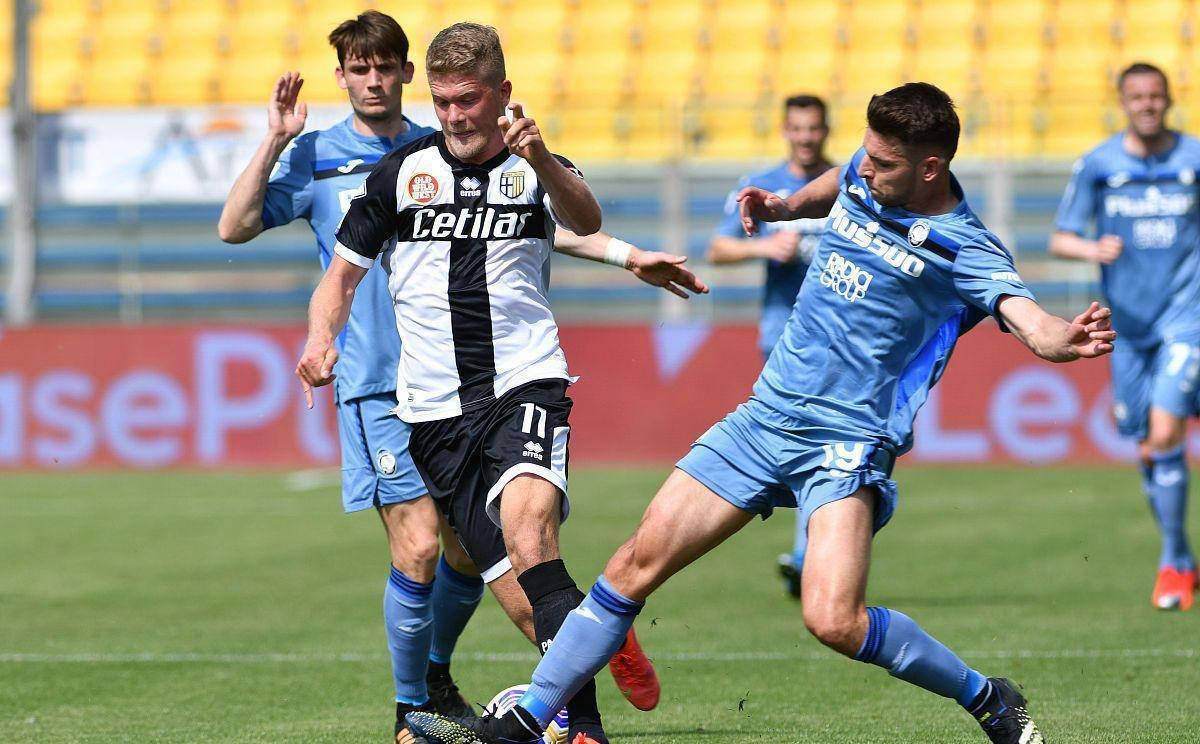 爱游戏登录-帕尔马客场不敌切尔西，防守失误频频