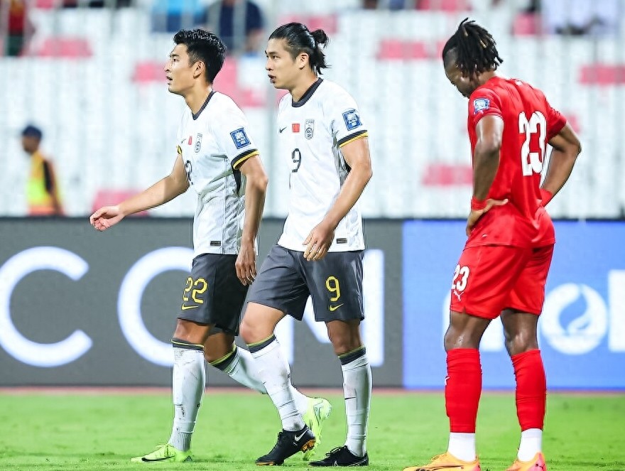 关于法兰克福烈马与黑鸦展开激烈对决的信息 关于法兰克福烈马与黑鸦展开激烈对决的信息