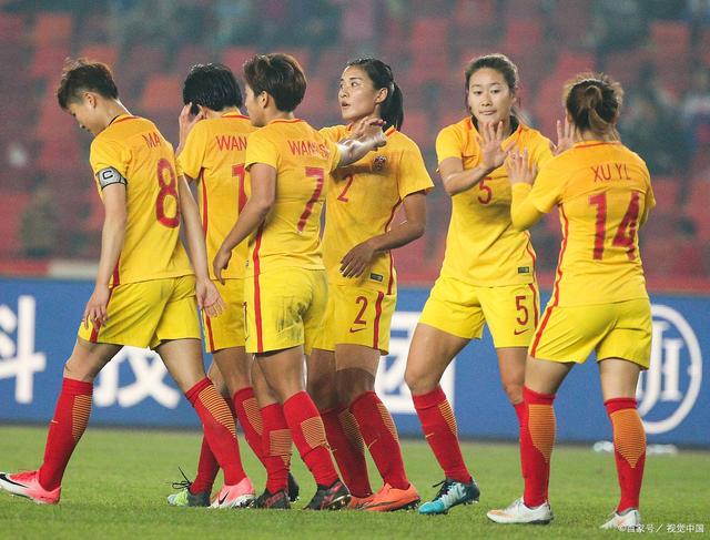 包含女足国家队备战决赛,调整战术阵容的词条 包含女足国家队备战决赛,调整战术阵容的词条