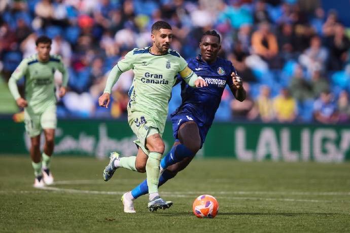 关于巴伦西亚主场大败，保级形势岌岌可危的信息