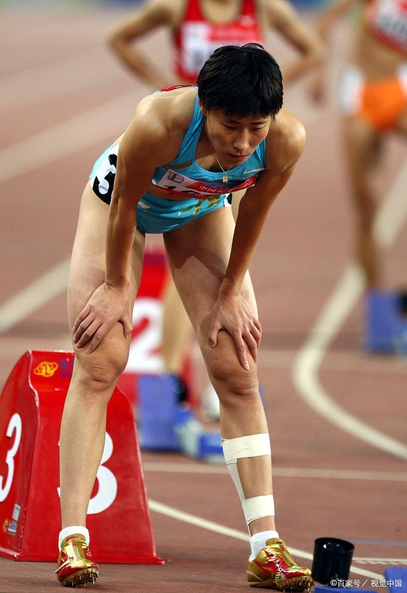 运动员的顽强拼搏感动了无数人 运动员的顽强拼搏感动了无数人