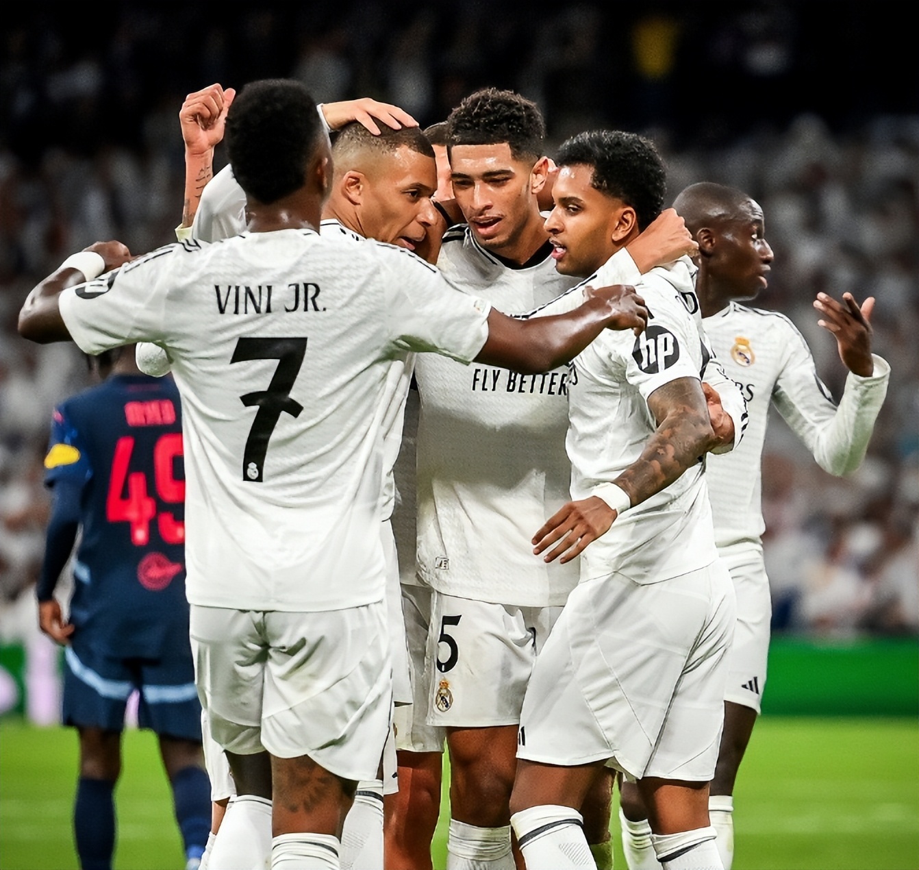 皇家马德里逼平对手,小组出线悬念的简单介绍 皇家马德里逼平对手,小组出线悬念的简单介绍