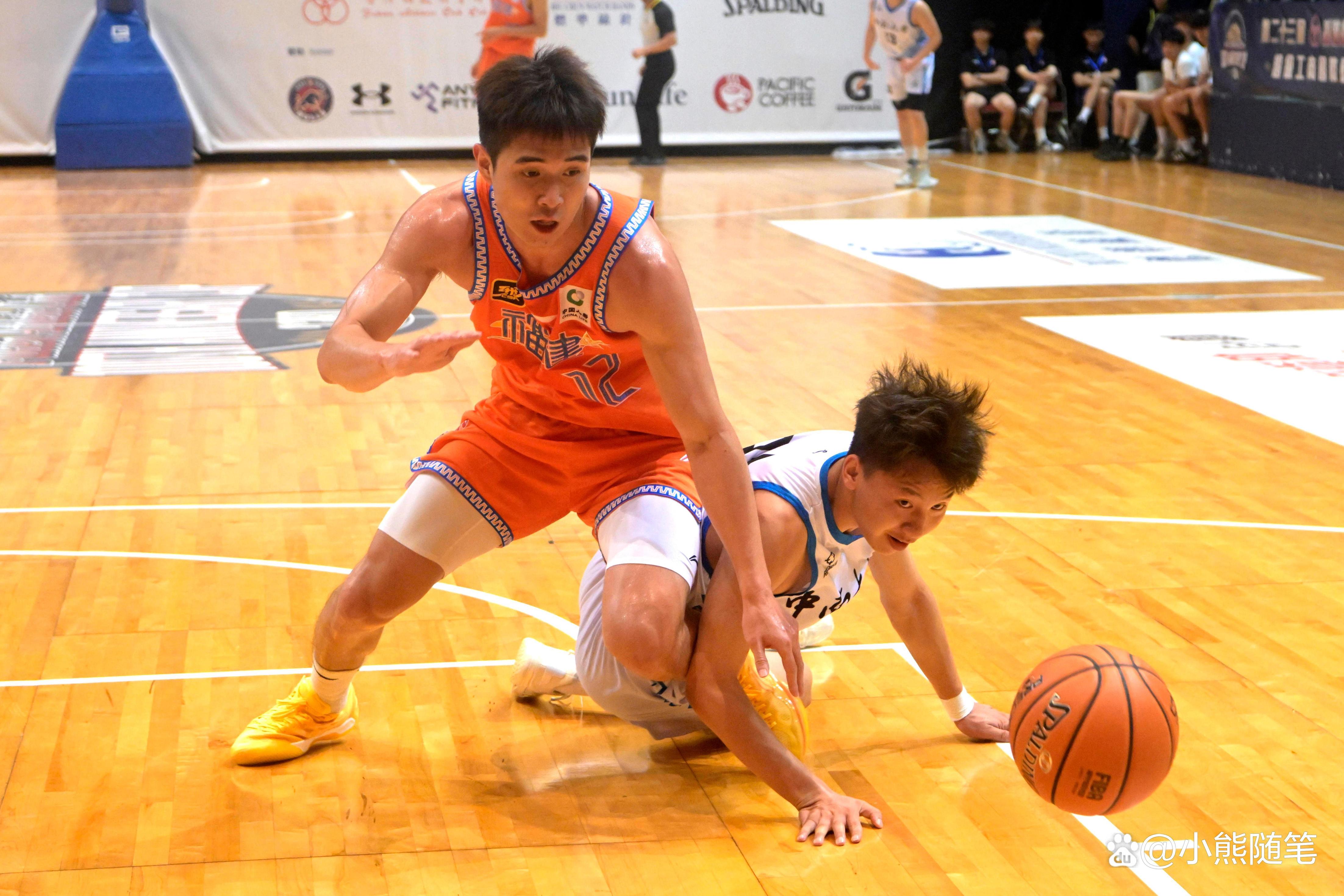 怀化男篮紧张对决,赢下比赛 怀化男篮紧张对决,赢下比赛