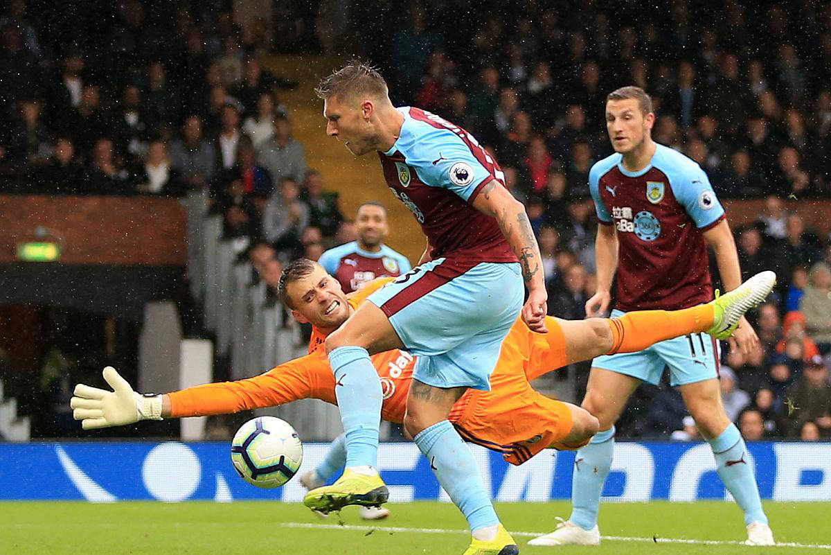 伯恩利后卫受伤,球队防线有待加强的简单介绍 伯恩利后卫受伤,球队防线有待加强的简单介绍