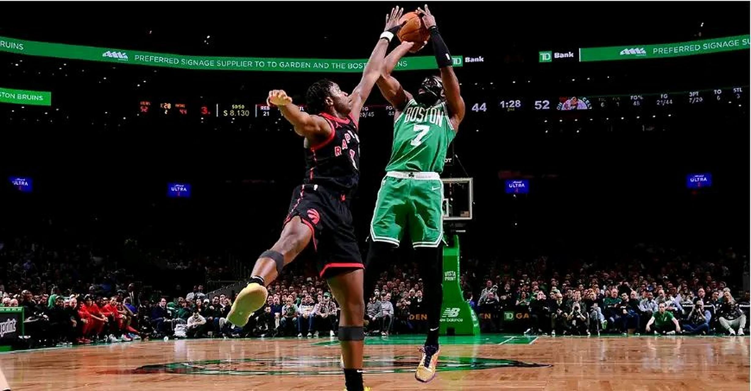 猛龙大胜森林狼,范弗利特得分高效 猛龙大胜森林狼,范弗利特得分高效